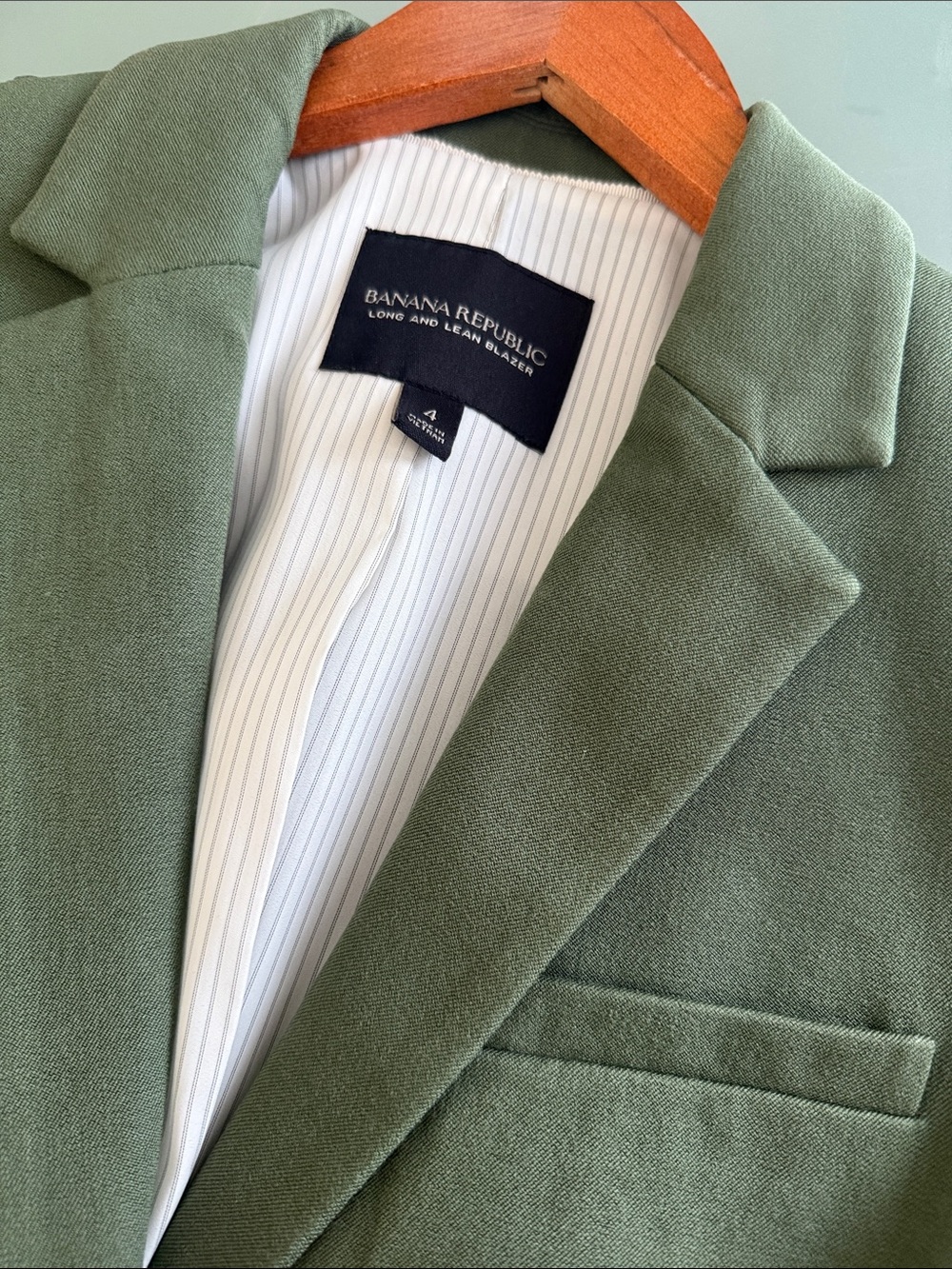 Like NEW Banana Republic Long and Lean Tailored Blazer Size 4 - Picture 4 of 11